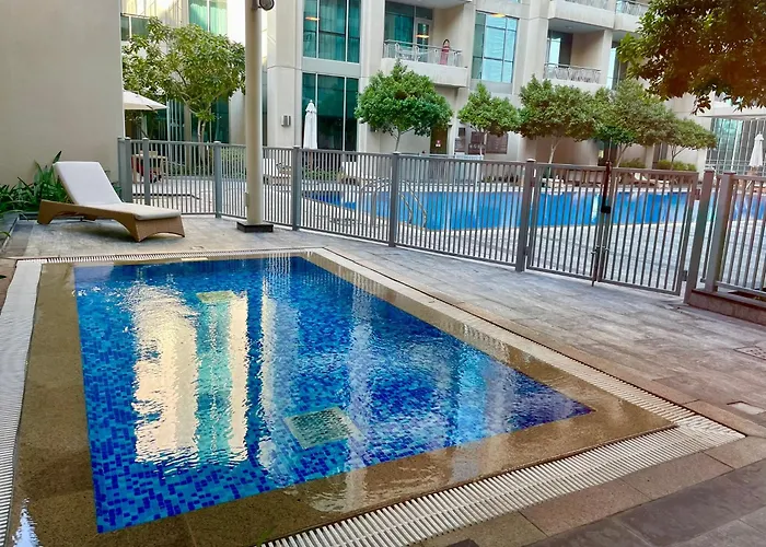 Boulevard 2 Br- Burj Khalifa-Dubai Mall- Pool-Gym