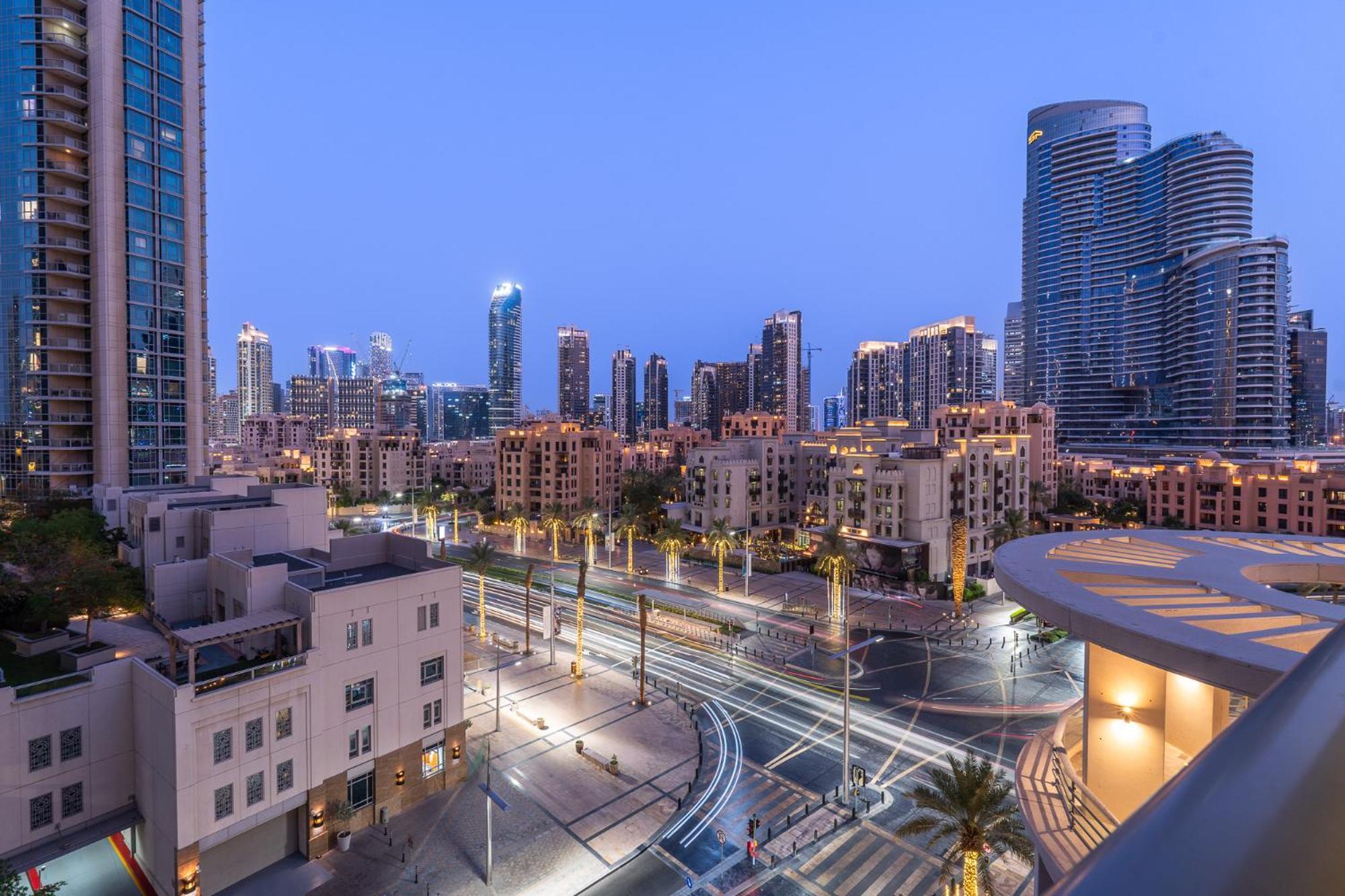 Boulevard 2 Br- Burj Khalifa-dubai Mall- Pool-gym Apartment
