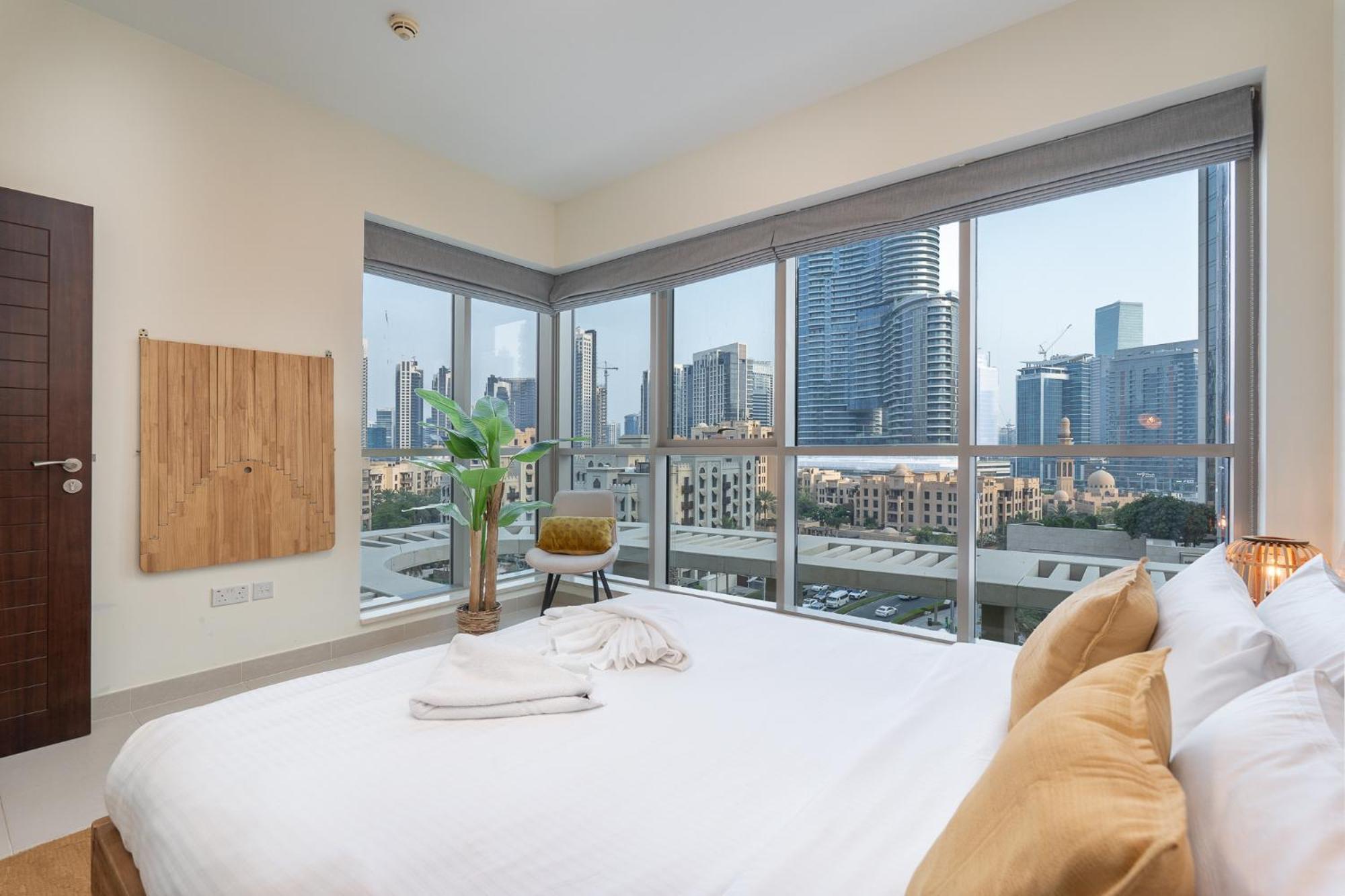 Apartment Boulevard 2 Br- Burj Khalifa-dubai Mall- Pool-gym *