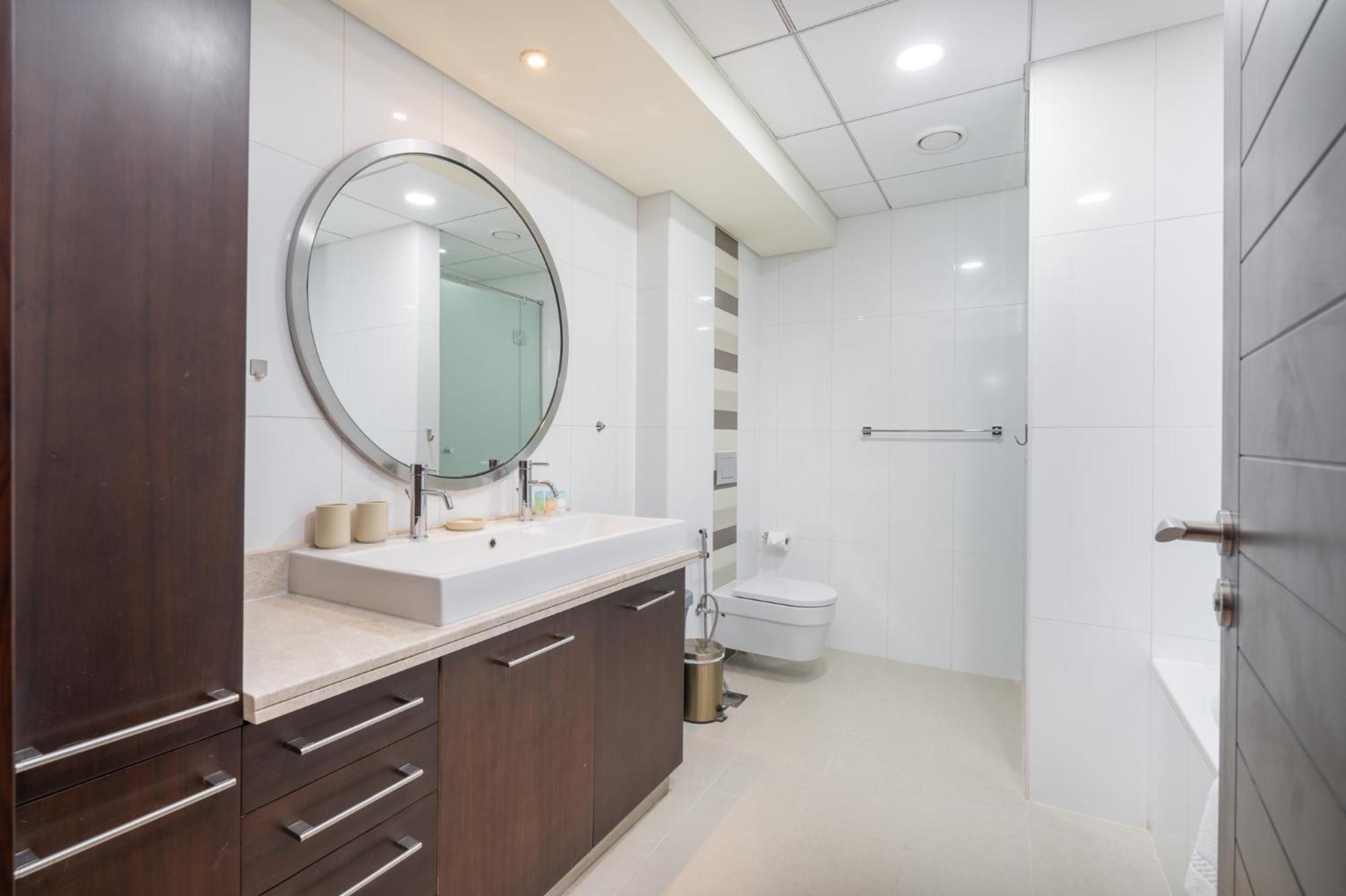 Boulevard 2 Br- Burj Khalifa-dubai Mall- Pool-gym Apartment