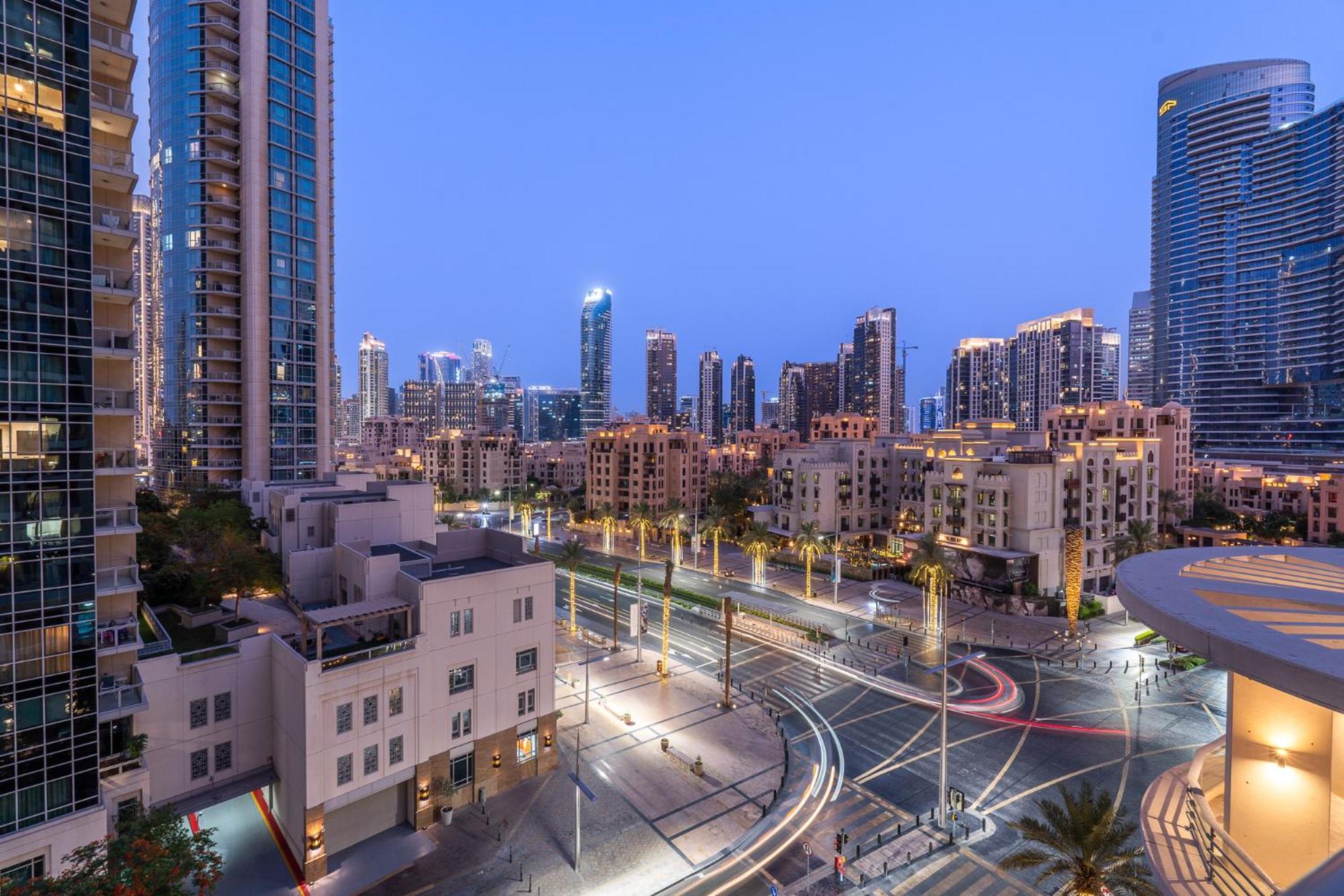 Apartment Boulevard 2 Br- Burj Khalifa-dubai Mall- Pool-gym *
