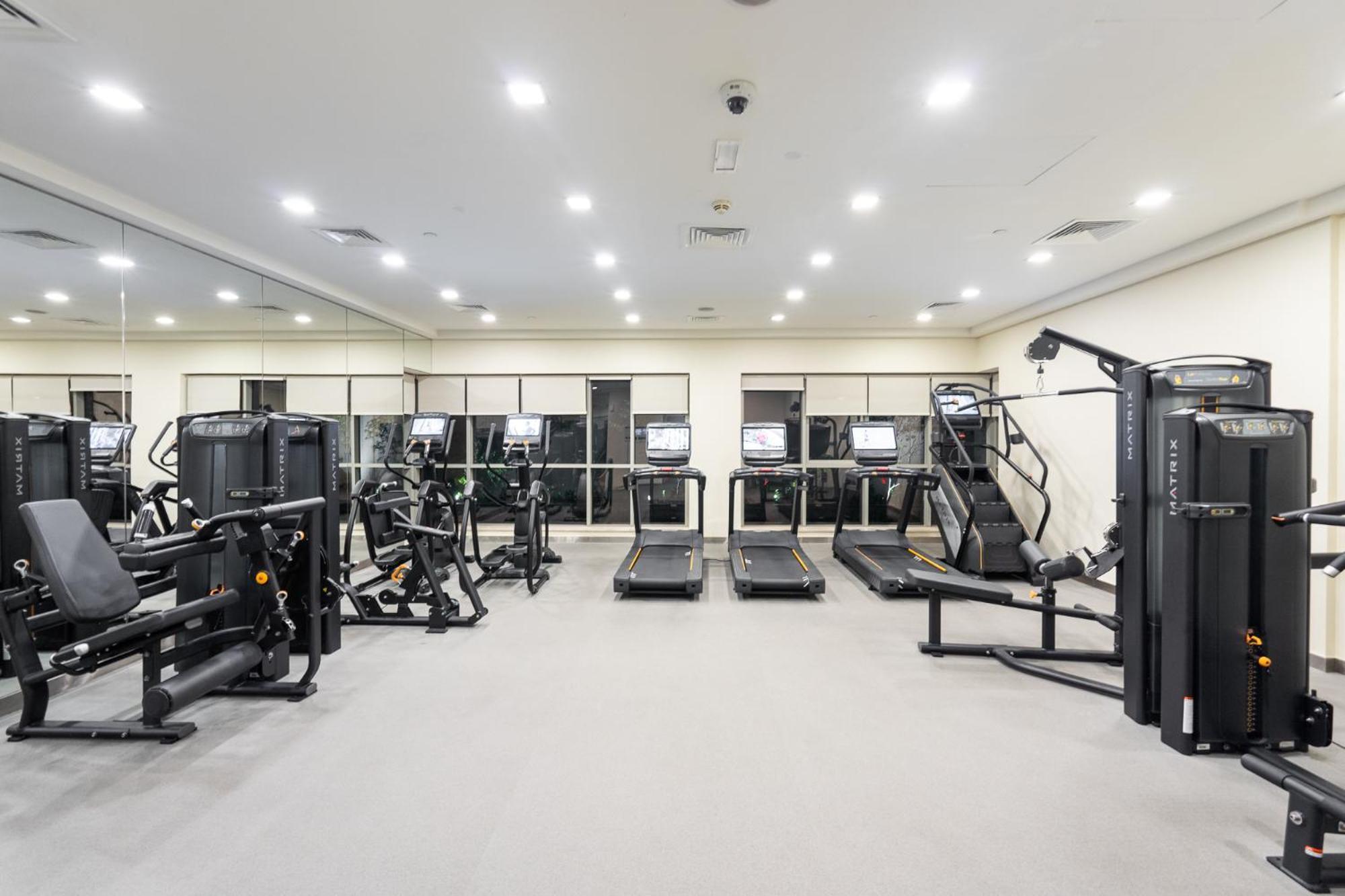 Apartment Boulevard 2 Br- Burj Khalifa-dubai Mall- Pool-gym Dubai