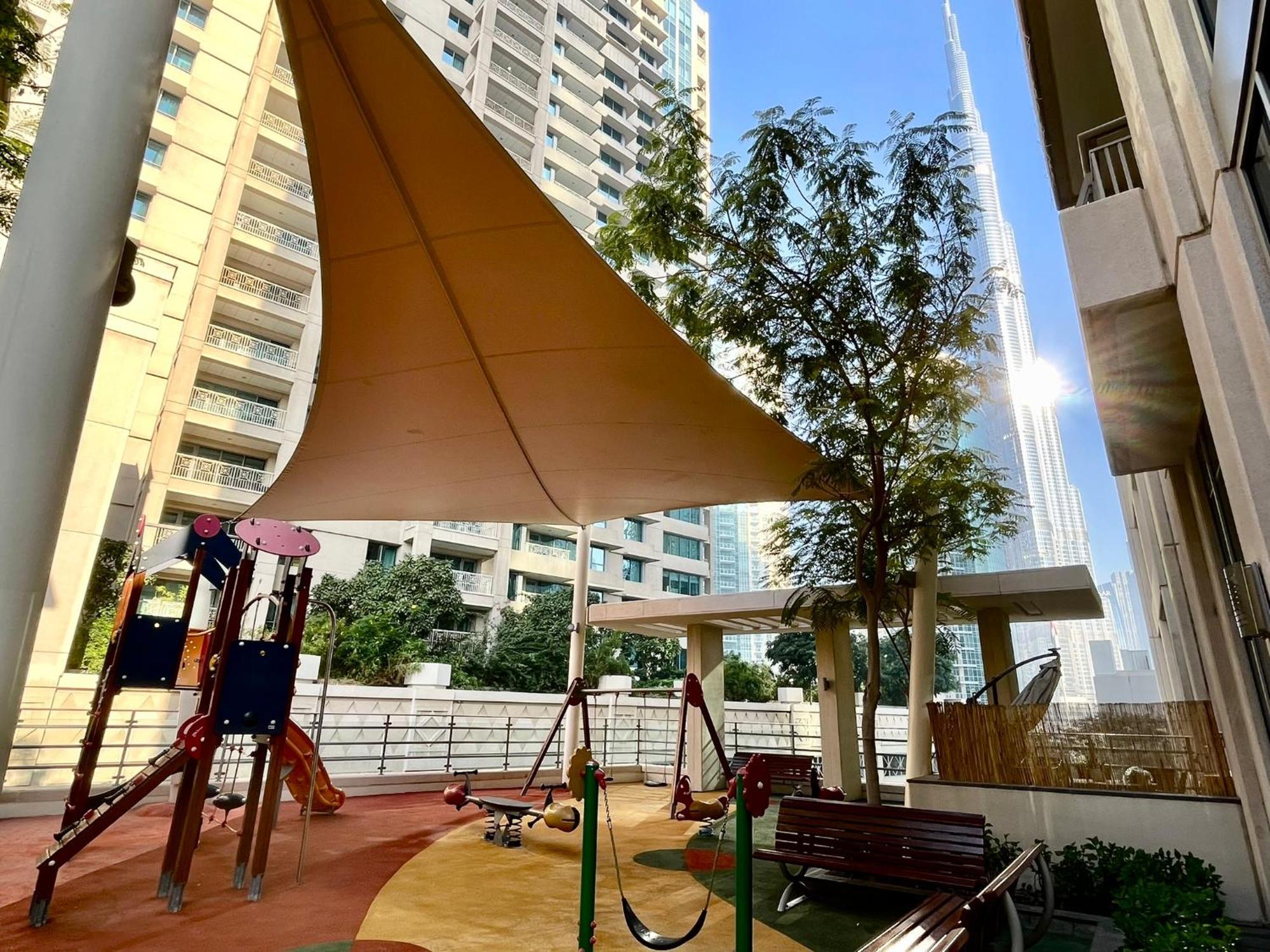 Apartment Boulevard 2 Br- Burj Khalifa-dubai Mall- Pool-gym